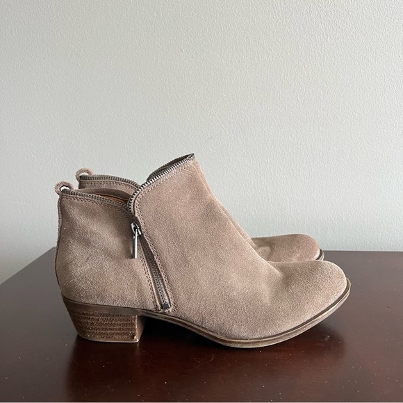 Lucky Brand Bartalino Bootie Side Zips Tan Suede Boots Size 11 - Picture 1 of 9